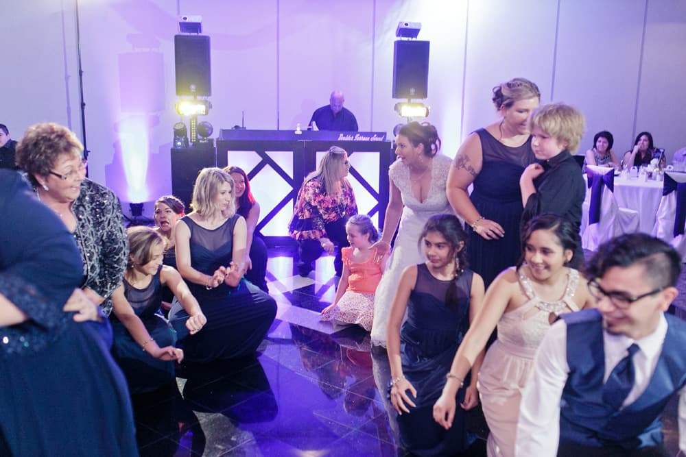 Elegant BT Sound DJ façade and speaker setup — gallery photo 36